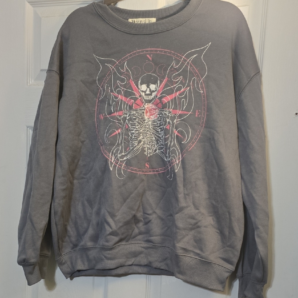 Gray Graphic Sweater